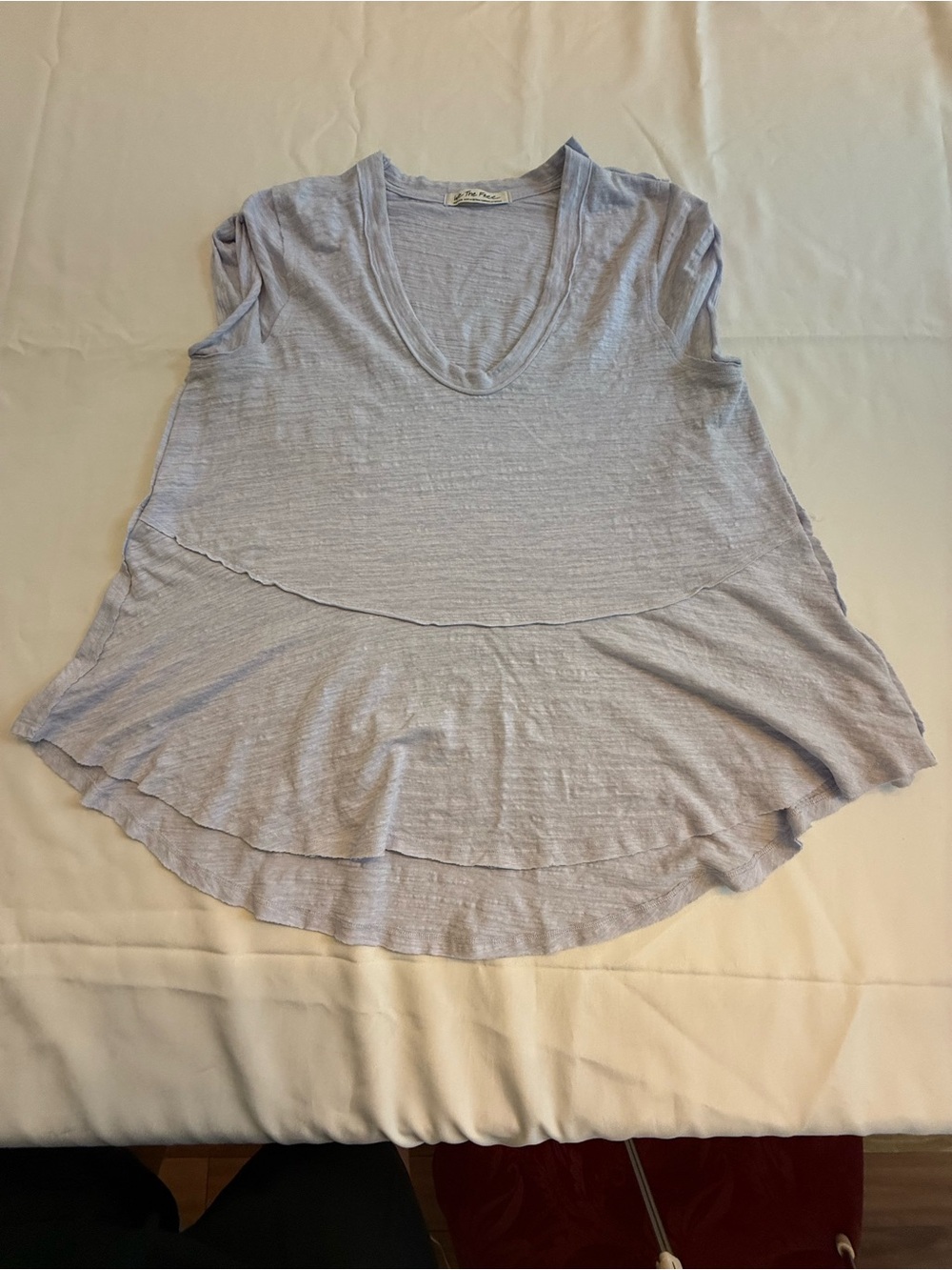 We The Free Light Lavender V-Neck Short Sleeve Top size m